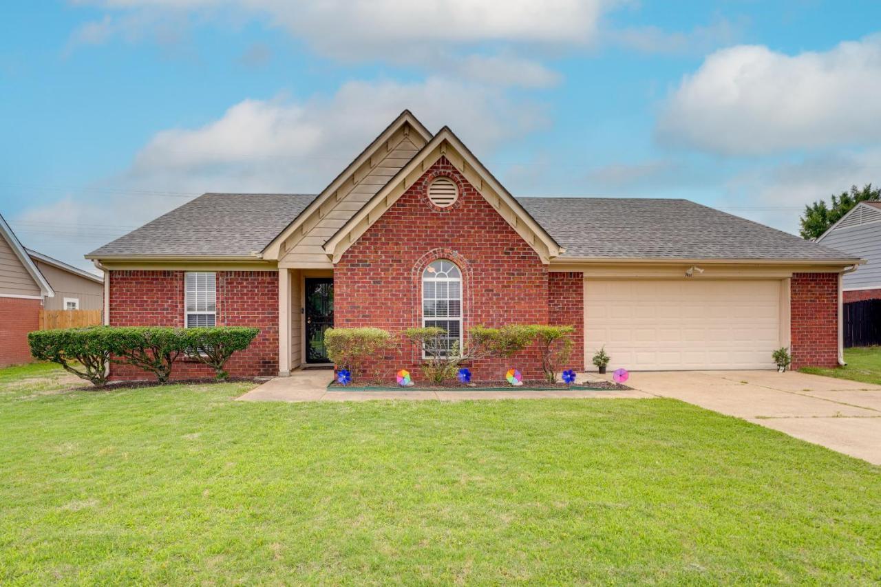 Horn Lake Home With Yard - 8 Mi To Graceland! ภายนอก รูปภาพ