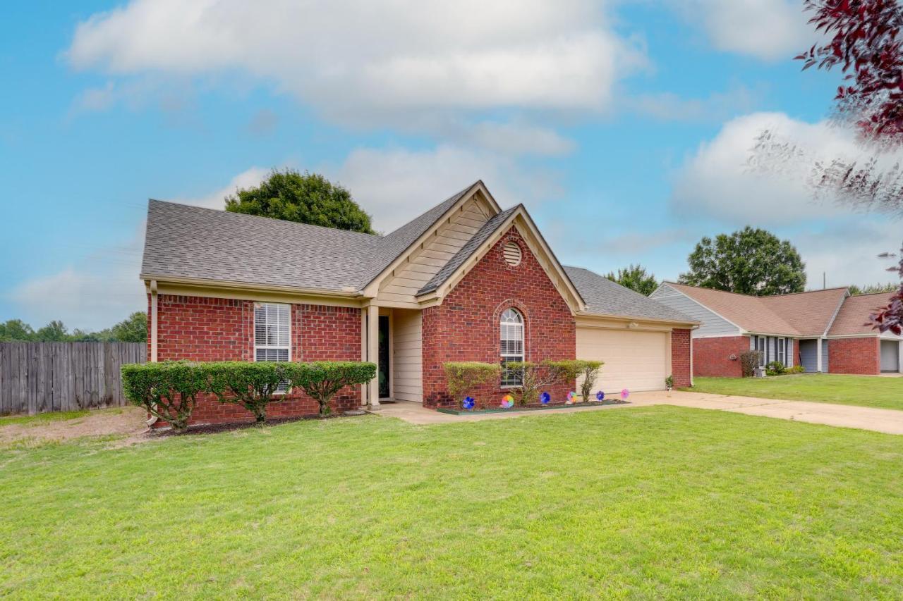 Horn Lake Home With Yard - 8 Mi To Graceland! ภายนอก รูปภาพ